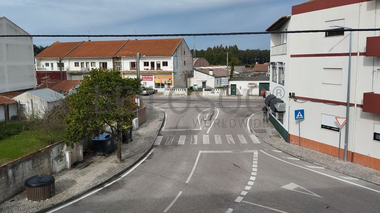 Armazém Industrial · Marinha Grande