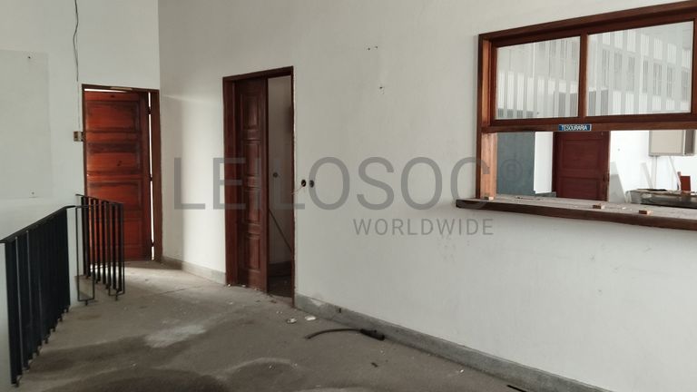 Armazém Industrial · Marinha Grande