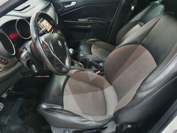 Alfa Romeo Giulietta · Ano 2014