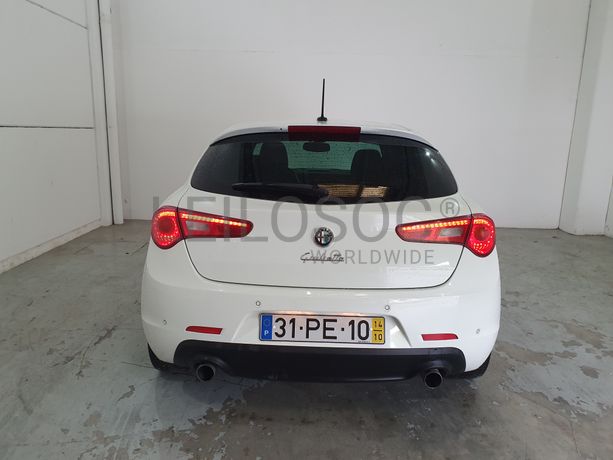 Alfa Romeo Giulietta · Ano 2014