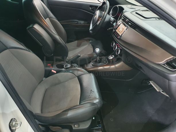 Alfa Romeo Giulietta · Ano 2014