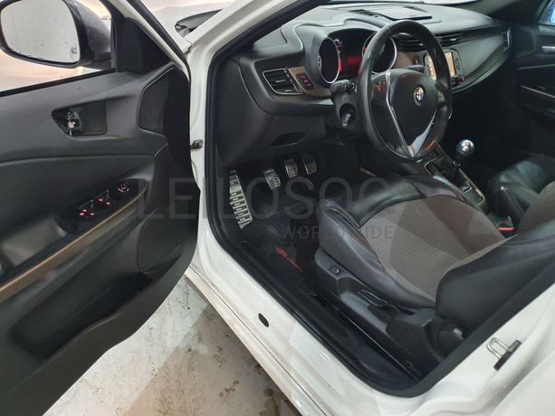 Alfa Romeo Giulietta · Ano 2014