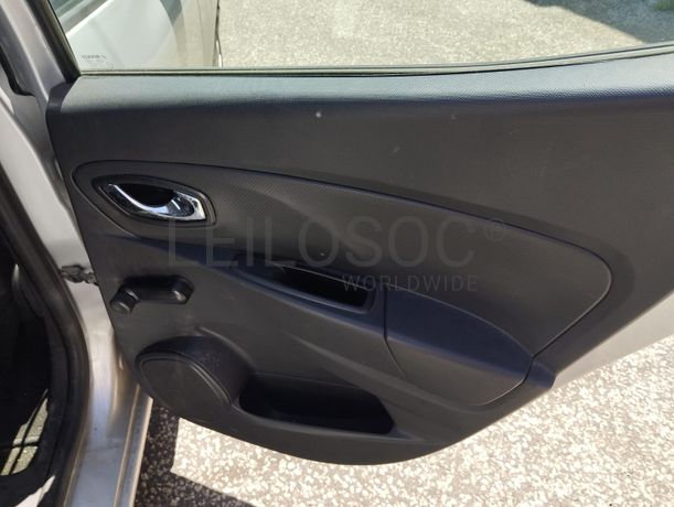 Renault Clio 1.5 DCI · Ano 2014