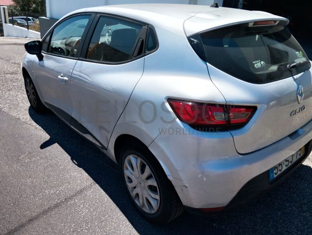 Renault Clio 1.5 DCI · Ano 2014