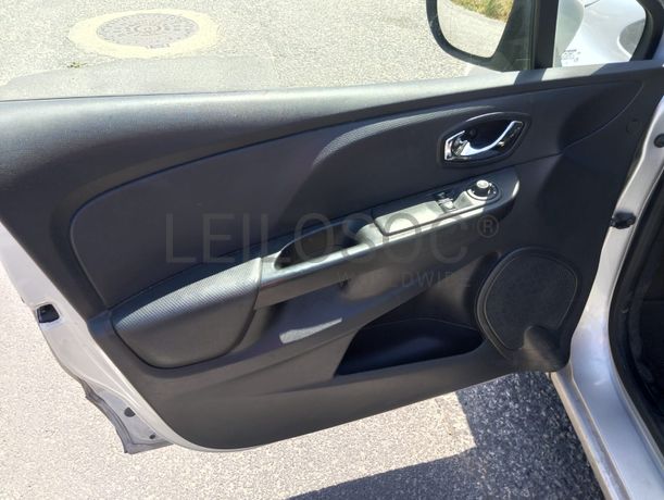 Renault Clio 1.5 DCI · Ano 2014