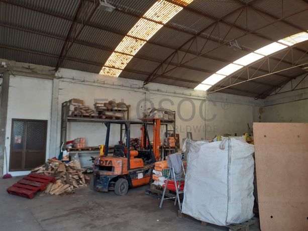 Armazém + Moradia · Albergaria-a-Velha, Aveiro