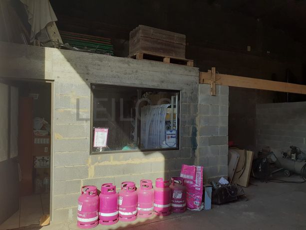 Armazém + Moradia · Albergaria-a-Velha, Aveiro