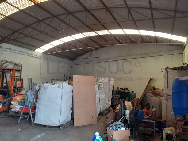 Armazém + Moradia · Albergaria-a-Velha, Aveiro