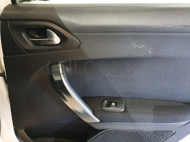 Peugeot 2008 · Ano 2014