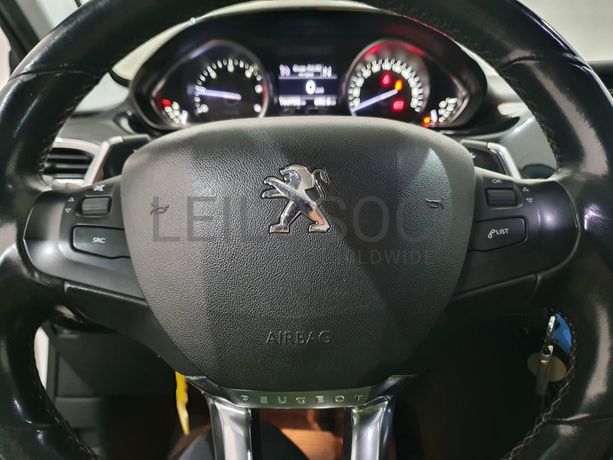 Peugeot 2008 · Ano 2014