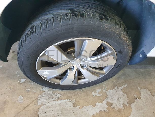 Peugeot 2008 · Ano 2014