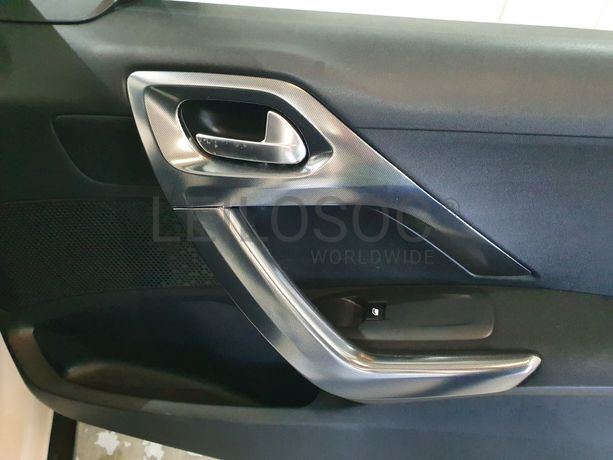 Peugeot 2008 · Ano 2014