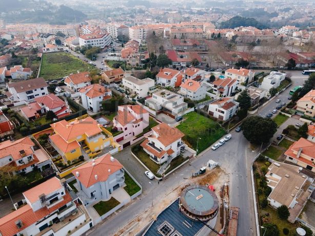 Moradia V4 · Monte da Virgem, Vila Nova de Gaia