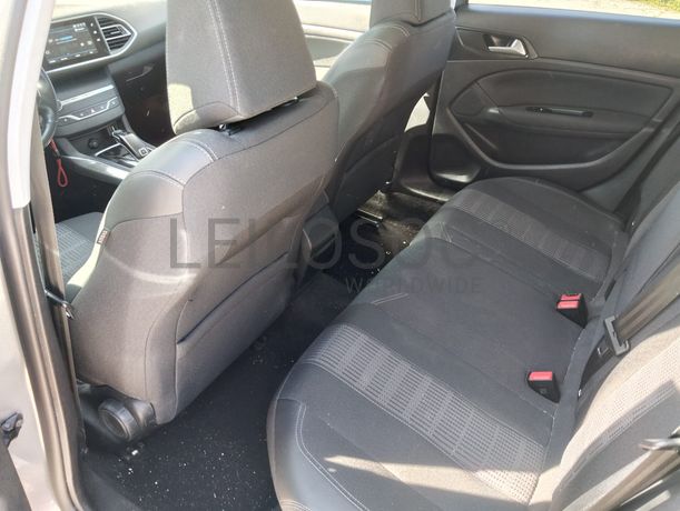 Peugeot 308 · Ano 2021