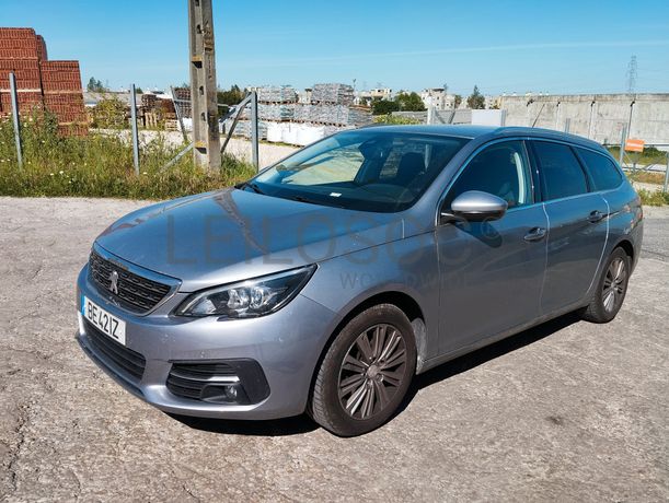 Peugeot 308 · Ano 2021