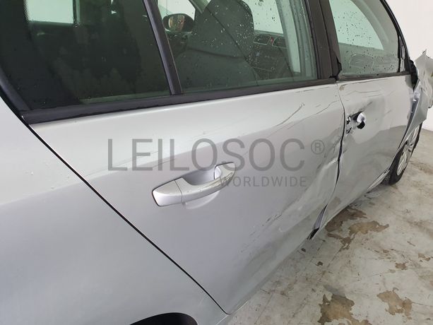Volkswagen Golf · Ano 2009
