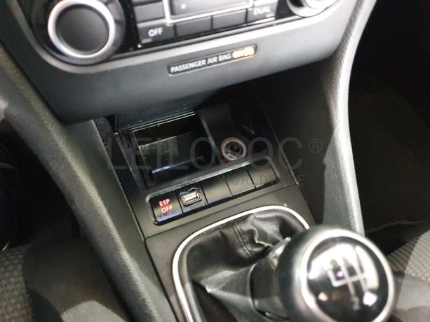 Volkswagen Golf · Ano 2009