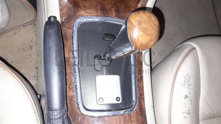 Peugeot 607 · Ano 2001