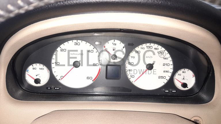 Peugeot 607 · Ano 2001