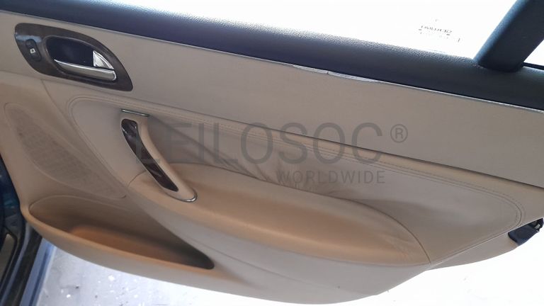 Peugeot 607 · Ano 2001