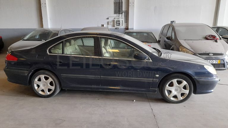Peugeot 607 · Ano 2001