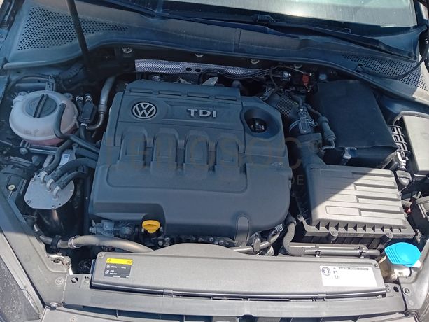 Volkswagen Golf TDI · Ano 2015