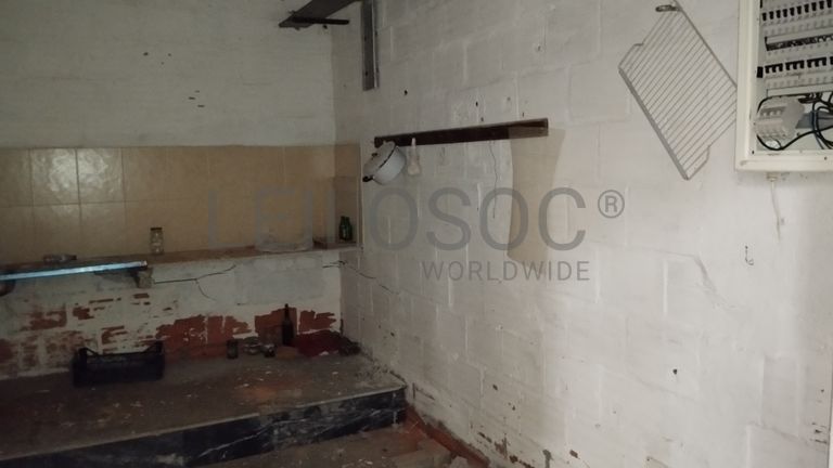 Armazém + Terreno · Santarém