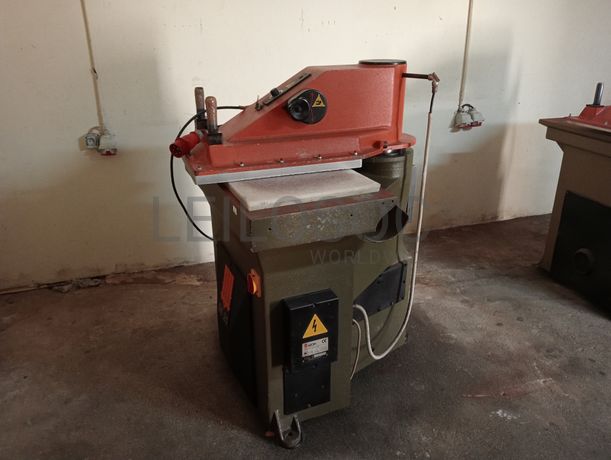 Totalidade · Equipamentos · Indústria de Calçado