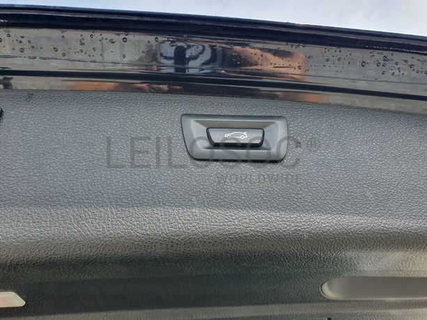 BMW 318D · Ano 2014