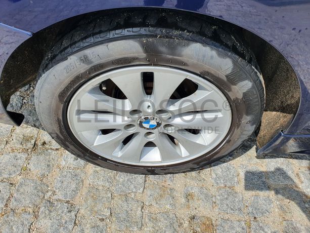 BMW 318D · Ano 2014