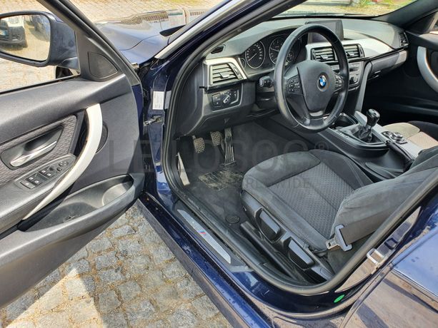 BMW 318D · Ano 2014