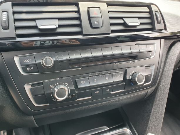 BMW 318D · Ano 2014