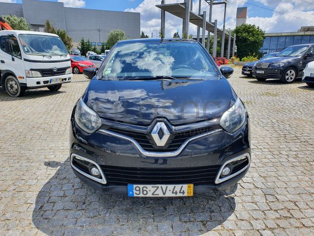 Renault Captur 1.5 DCI · Ano 2016