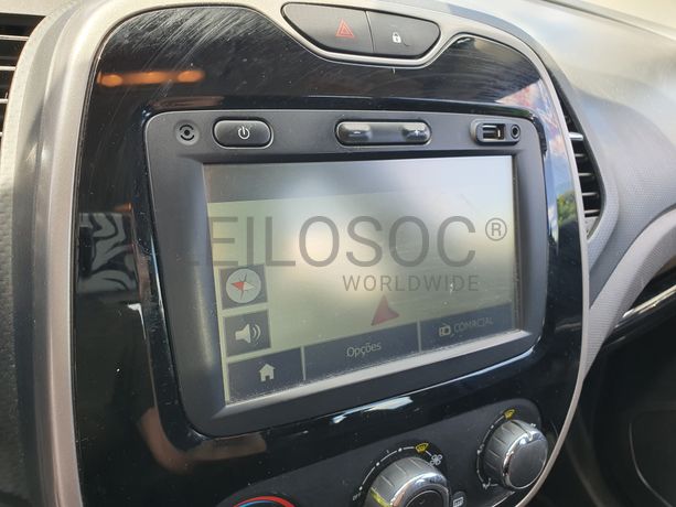 Renault Captur 1.5 DCI · Ano 2016