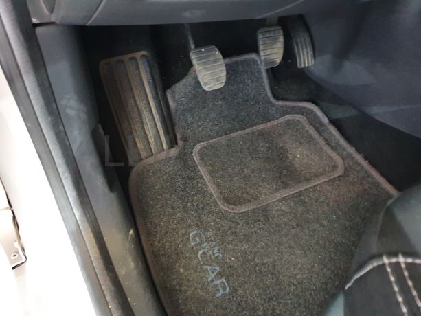 Renault Clio · Ano 2016