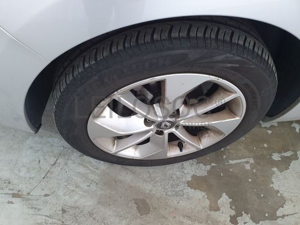 Renault Clio · Ano 2016