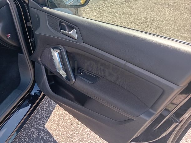 Peugeot 308 · Ano 2015