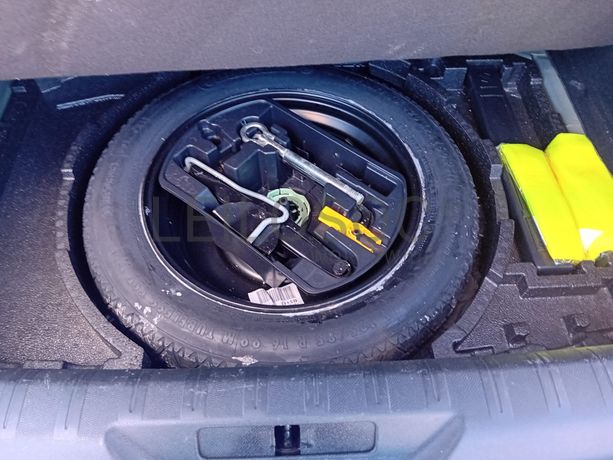 Peugeot 308 · Ano 2015