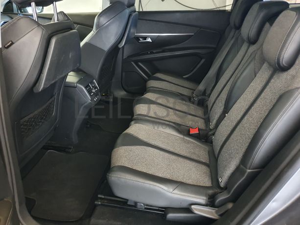 Peugeot 5008 · Ano 2017