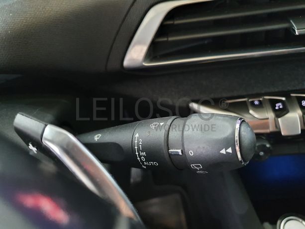 Peugeot 5008 · Ano 2017