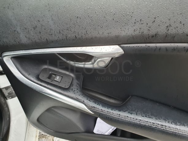 Volvo V40 · Ano 2015