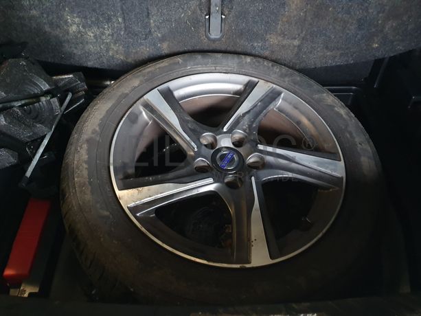 Volvo V40 · Ano 2015