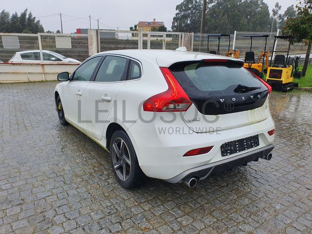 Volvo V40 · Ano 2015
