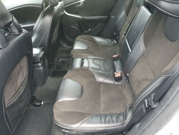 Volvo V40 · Ano 2015