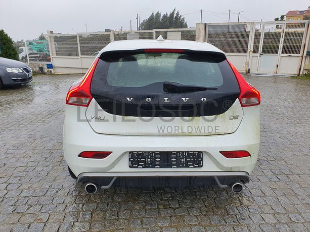 Volvo V40 · Ano 2015