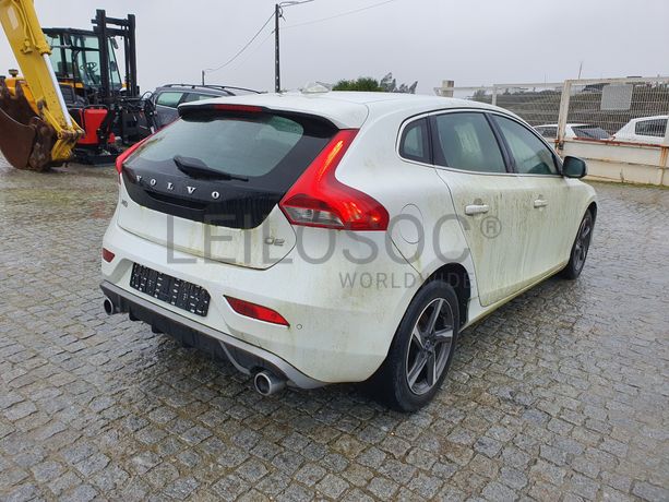 Volvo V40 · Ano 2015