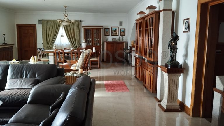 Moradia V4 · Leiria