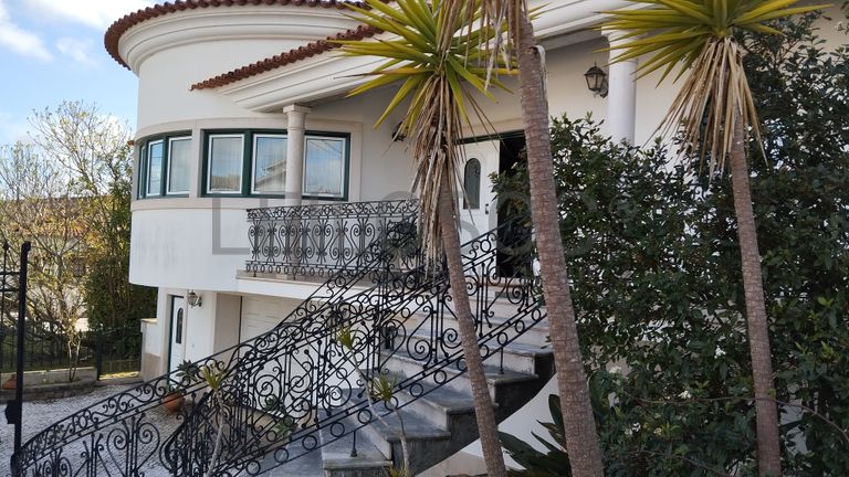 Moradia V4 · Leiria