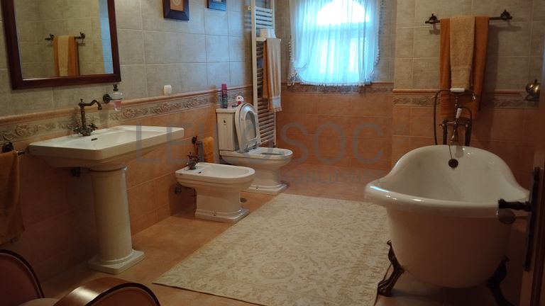 Moradia V4 · Leiria