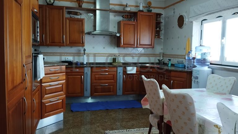 Moradia V4 · Leiria